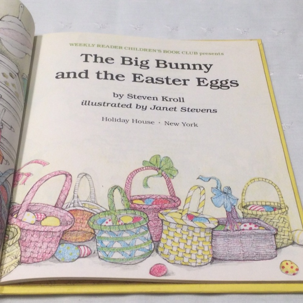 The Big Bunny and the Easter Eggs Hardback Book Vintage 1982 - Picture 4 of 5